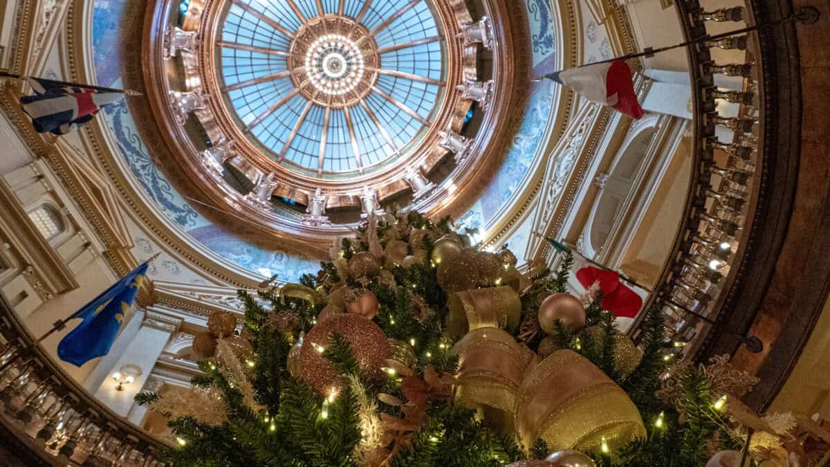 Christmas tree in the kansas capital building