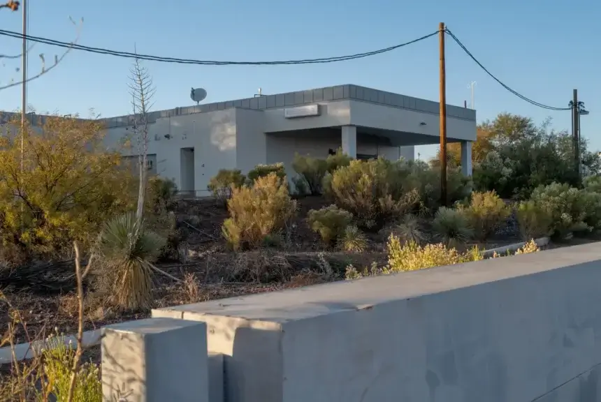 medical center arizina Border security won’t help this medical center in arizona that shut down in 2015.