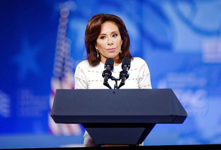 Jeanine pirro speaking at cpac in 2017.