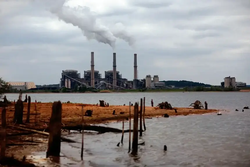 The martin lake coal-fired power plant in tatum in 2011.
