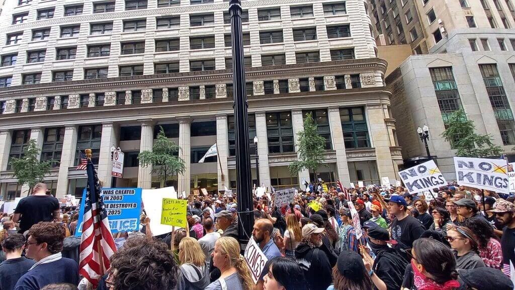 No kings protest in chicago