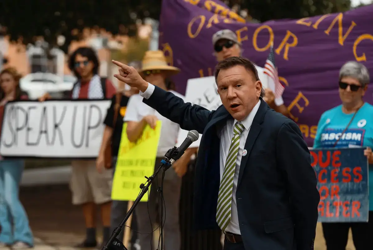 Texas professor that was fired teaching in a lecture hall