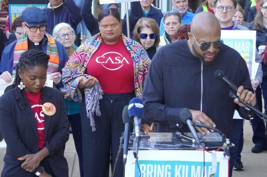 Prayer at kilmar rally