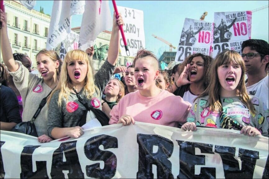 Spain student walk out
