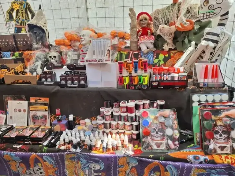 Open-air market in Mexico selling cosmetics from Latin America