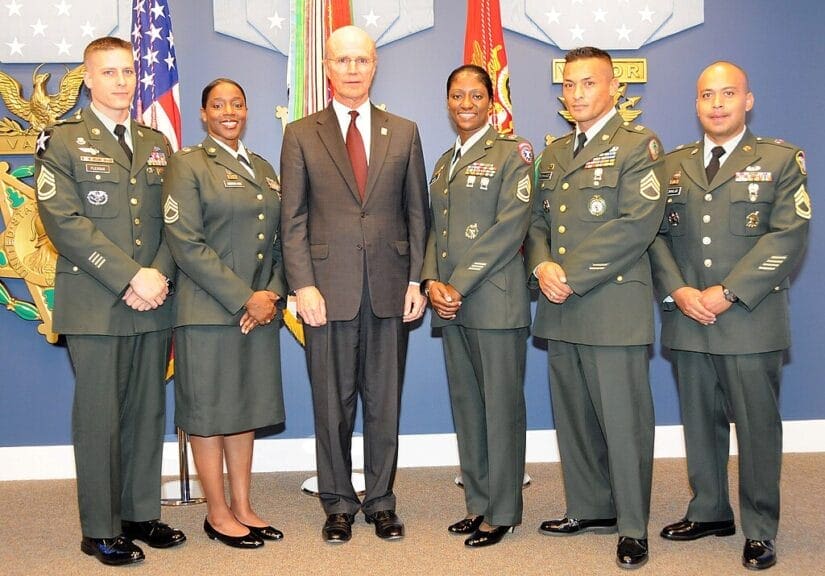 Diversity in the military shown in recruiters getting awards