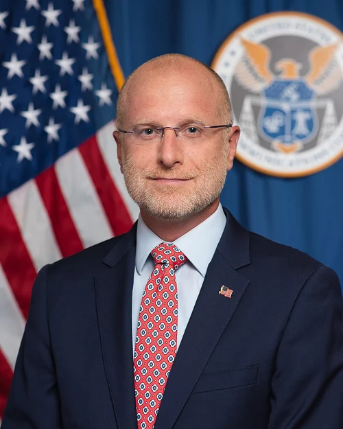 brendon carr official portrait Fcc chairman brendan carr