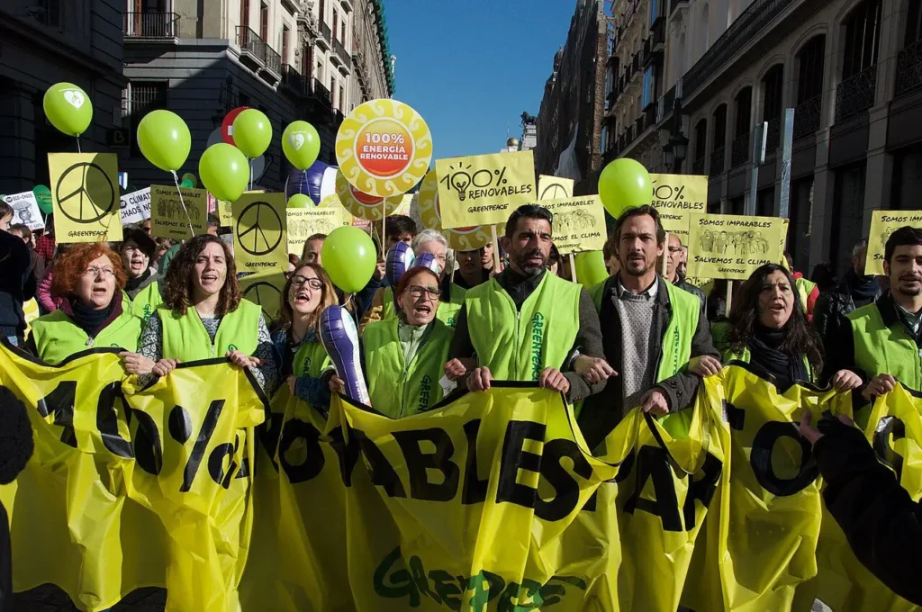 Greenpeace activists