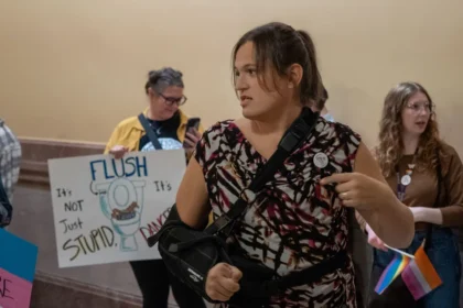 Trans Kansans driver’s licenses invalidated