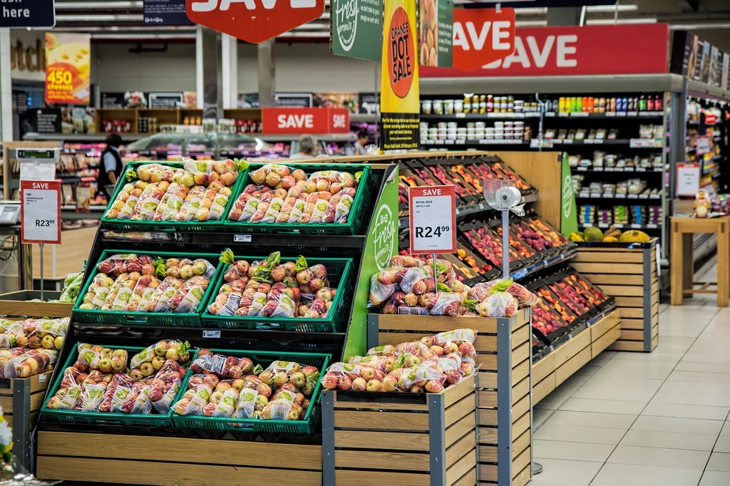 grocery store fruits vegetables Grocery store fruits and vegetables section