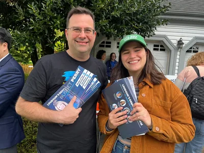 Photo of volunteers from the vsa website