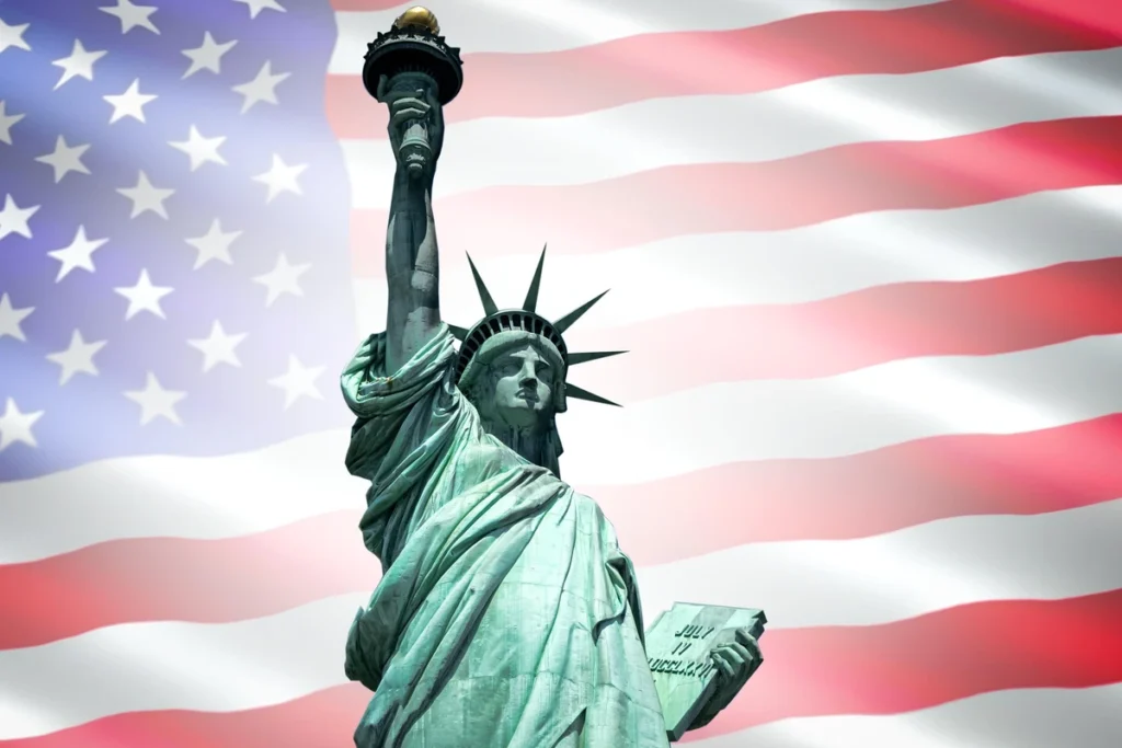 Statue of america and the flag